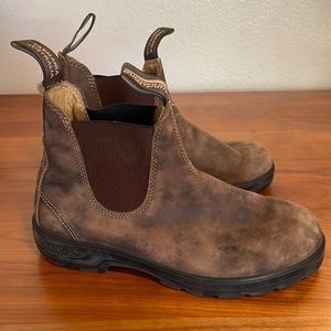 Blundstone Australian brown chelsea style boot